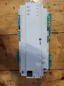 TRANE UC600 CONTROLLER