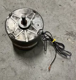 TRANE CONDENSER FAN MOTOR X70370247010 5KCP39NFV572S USED