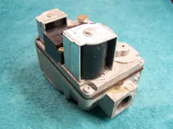 WHITE RODGERS GAS VALVE 36E22 209 TRANE  C341004P01