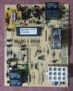 TRANE X13650882-01 50C70-495-90 CONTROL CIRCUIT BOARD