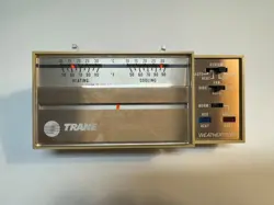 TRANE BAY28X153A WEATHERTRON HEATING AND COOLING THERMOSTAT