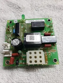 CNT06081 21C140501G55V