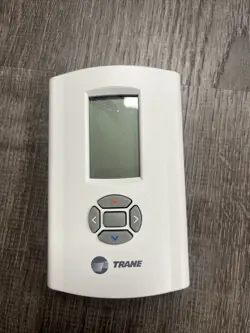 X13790837-01 THERMOSTAT