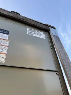 2023 MINOR SCRATCH & DENT 7.5 TON TRANE RTU GAS 208-230V-3PH M# YSJ090A3S0L0000