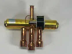 CARRIER WILSEPC 4 WAY REVERSING VALVE TRANE RV106A47AZ P/N 500-005 - NOS