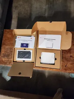 UX360 THERMOSTAT AND