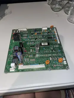 TRANE X13650819-01 CONTROL CIRCUIT BOARD 6400-0882-01