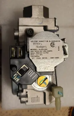 NEW WHITE RODGERS MANIFOLD GAS VALVE 36J22-209 FURNACE TRANE AMERICAN STANDARD