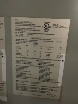 4 TON TRANE ROOFTOP UNIT GAS / ELECTRIC 460V-3PH M# GBC048A4ELB05A000A1