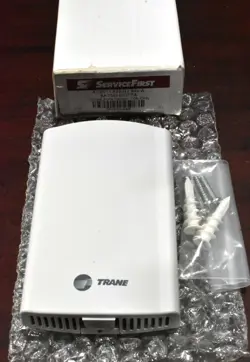 TRANE SERVICE FIRST X13511528-01 REV A WIRED ZONE SENSOR BAYSENS077A SEN01448