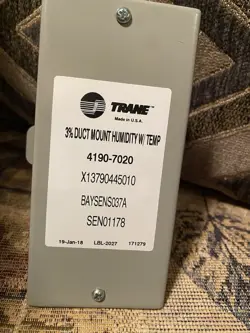 TRANE 3%DUCT MOUNT HUMIDITY W/TEMP 