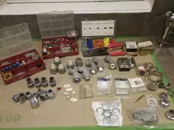  ELECTRICAL SEAL TIGHT FITTINGS WIRE STRIPPER AND NUTS. ALUMINUM CONNECTORS