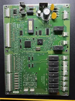 TRANE CHILLER CONTROL BOARD 6400-1067-01 REV B