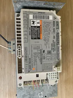 WHITE RODGERS 50A51-495 IGNITION CONTROL CIRCUIT BOARD CNT2184 TRANE