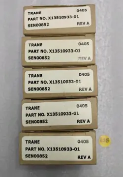 LOT OF 6.  TRANE SEN00852 - X13510933-01 - REV A THERMOSTAT. TSTAT.  STOCK#638