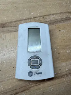(D) TRANE BAYSENS119A SEN01577 X13790884-01 ZONE SENSOR