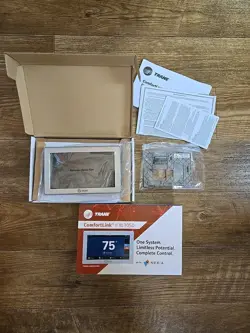 BRAND NEW TRANE TZON1050AC52ZA COMFORTLINK II XL1050 WIRELESS SMART CONTROL