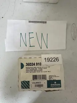 TRANE VAL08953 36D24910 MANIFOLD POS PRESSURE GAS VALVE