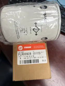 1X TRANE OEM SPIN ON OIL FILTER FLR00928 (X0915004402-7) FOR HCFC 123 AND CFC 11