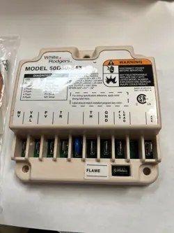 INTERMITTENT PILOT SPARK IGNITION EMERSON MODEL # 50D50-843 NIP