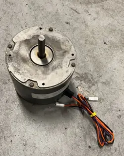 EMERSON 1/4 HP 208-230V CONDENSER FAN MOTOR K55HXLTD-0249 100483-05 USED