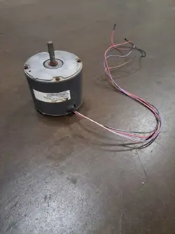 EMERSON K55HXJAE-8958 CONDENSER FAN MOTOR 1/6 HP 230V D153876P01 USED ♧