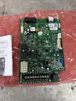  TRANE/AMERICAN STANDARD FURNACE CIRCUIT BOARD MODEL # CNT-07081 CNT07081