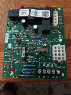 EMERSON  FURNACE CONTROL CIRCUIT BOARD 50M56-495-03  5172C