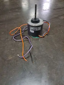 EMERSON K55HXNTG-4880 FAN MOTOR LENNOX 72H3601 1/4HP 825 RPM 208-230V USED