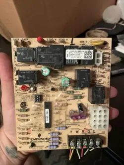 FURNACE CONTROL BOARD EMERSON 50M56 289 91