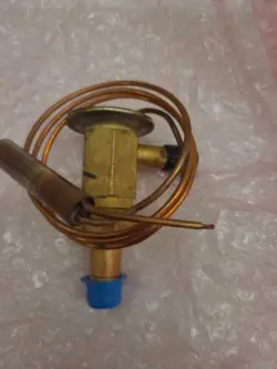 INJECTION ANGLE VALVE
