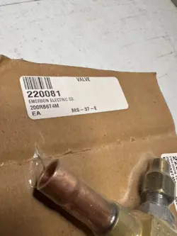 EMERSON 200RB 6T4M REFRIGERANT SOLENOID VALVE 1/2