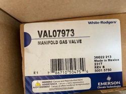 EMERSON WHITE RODGERS VAL07973 MANIFOLD GAS VALVE (NEW)