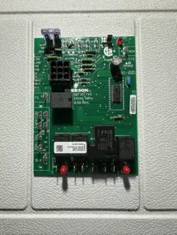 BOARD EMERSON 50T35-743
