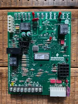 FURNACE CONTROL CIRCUIT BOARD 50V51-289-01 B1809927 EMERSON