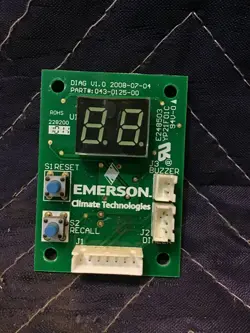 EMERSON CLIMATE TECHNOLOGIES E248503 043-0125-00 DIAGNOSTICS MODULE BOARD - USED