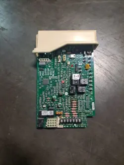 EMERSON D342262P01 FURNACE CONTROL BOARD 50V60-495-03 USED