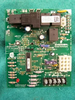 NEW GOODMAN AMANA PCBBF135 OEM FURNACE CONTROL BOARD EMERSON 50M56-291-01