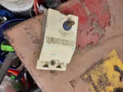 WHITE RODGERS EMERSON ELECTRIC PILOT RELITE TYPE 5059-21 25VOLTS 60 HERTZ USED
