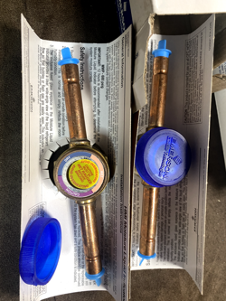 REFRIGERANT LIQUID MOISTURE