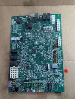 GOODMAN EMERSON PCBKF103 FURNACE CONTROL CIRCUIT BOARD 50C51-290-01 TESTED