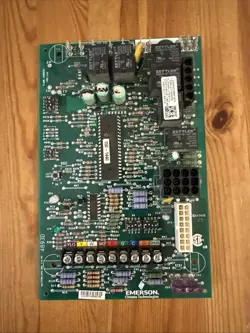 GOODMAN EMERSON FURNACE CONTROL CIRCUIT BOARD  50V51 290 90 PCBBF107S - TESTED!