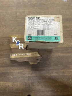 *NEW* EMERSON 36C03-300 WHITE-RODGERS FURNACE BOILER GAS VALVE