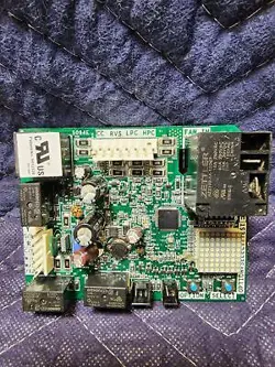 47D01U-843 UNIVERSAL