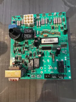 EMERSON X13651111010 OEM FURNACE CONTROL MODULE - TESTED