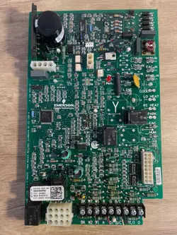 EMERSON D342263P02 / 50V64-495-04 FURNACE CONTROL BOARD 