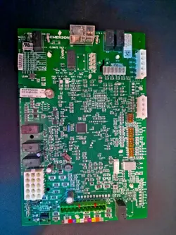 GOODMAN EMERSON PCBKF105 FURNACE CONTROL CIRCUIT BOARD 50C51-290-03 (8836) D2 AM