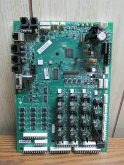 LIEBERT EMERSON NETWORK POWER CIRCUIT BOARD ASSEMBLY #416761G3 REV 8