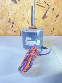 EMERSON K55HXNTG-4880 FAN MOTOR LENNOX 72H3601 1/4HP 825 RPM 208/230V USED MP124