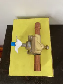 EMERSON 240RA 9T7T REFRIGERANT SOLENOID VALVE